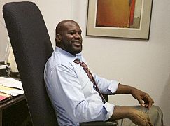 Fresh Off the Boat: 2x03 Shaquille O'Neal Motors - zdjęcia promocyjne