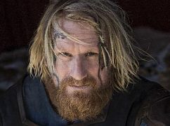 Zdjęcia promocyjne obsady 1 sezonu serialu The Last Kingdom