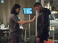 The Flash: 2x04 The Fury of Firestorm - zdjęcia promocyjne