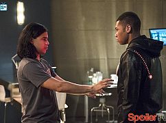 The Flash: 2x04 The Fury of Firestorm - zdjęcia promocyjne