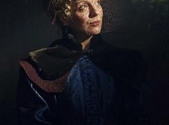 Zdjęcia promocyjne obsady z specjalnego odcinka The Abominable Bride