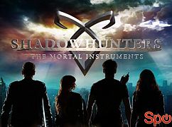 Plakaty promocyjne 1 sezonu serialu Shadowhunters