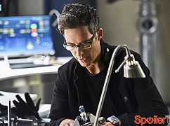 The Flash: 2x06 Enter Zoom - zdjęcia promocyjne