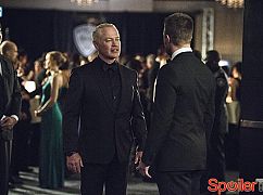 Arrow: 4x07 Brotherhood - zdjęcia promocyjne