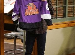 Ostatni prawdziwy mężczyzna: 5x10 The Puck Stops Here - zdjęcia promocyjne