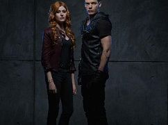 Zdjęcia promocyjne obsady 1 sezonu serialu Shadowhunters