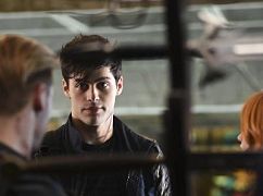Shadowhunters: 1x02 The Descent Into Hell is Easy - zdjęcia promocyjne