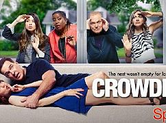 Plakaty promocyjne 1 sezonu serialu Crowded
