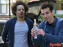 Man Seeking Woman: 2x01 Wings - zdjęcia promocyjne