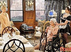 Dwie spłukane dziewczyny: 5x07 And The Coming Out Party - zdjęcia promocyjne