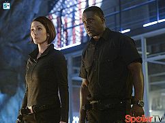 Supergirl: 1x11 Strange Visitor From Another Plane - zdjęcia promocyjne