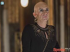 American Horror Story: 5x12 Be Our Guest - informacja rasowa