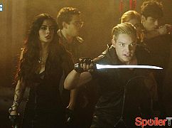 Shadowhunters: 1x05 Moo Shu to Go - zdjęcia promocyjne