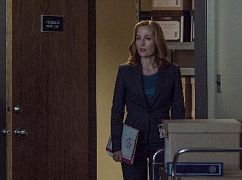 Z Archiwum X: 10x03 Mulder & Scully Meet the Were-monster - zdjęcia promocyjne