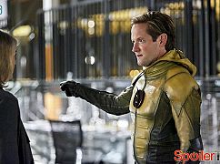 The Flash: 2x11 The Reverse-Flash Returns - zdjęcia promocyjne