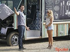 Young and Hungry: 3x01 Young & The Next Day - zdjęcia promocyjne