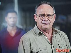 Colony: 1x05 Geronimo - zdjęcia promocyjne