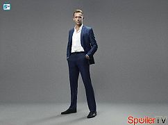 Zdjęcia promocyjne obsady 1 sezonu serialu The Night Manager