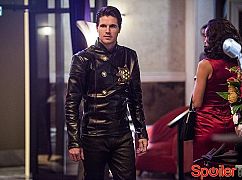 The Flash: 2x13 Welcome to Earth-2 - zdjęcia promocyjne