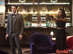 The Flash: 2x13 Welcome to Earth-2 - zdjęcia promocyjne