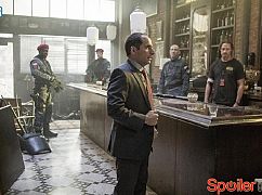 Colony: 1x06 Yoknapatawpha - zdjęcia promocyjne