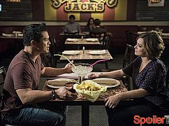 Crazy Ex-Girlfriend: 1x12 Josh and I Work on a Case! - zdjęcia promocyjne