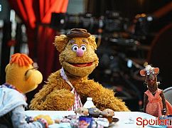 The Muppets: 2x14 Little Green Lie - zdjęcia promocyjne