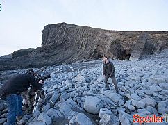 Zdjęcia promocyjne obsady 1 sezonu serialu The Night Manager