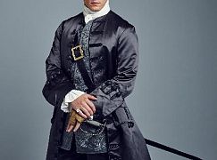 Zdjęcia promocyjne obsady 2 sezonu serialu Outlander