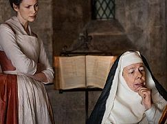 Zdjęcia promocyjne obsady 2 sezonu serialu Outlander