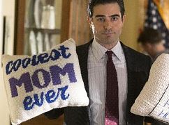 The Family: 1x03 Of Puppies and Monsters - zdjęcia promocyjne