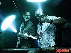 Colony: 1x10 Getaway - zdjęcia promocyjne