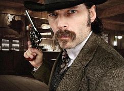 Zdjęcia promocyjne obsady 1 sezonu serialu Wynonna Earp