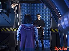 The Flash: 2x17 Flash Back - zdjęcia promocyjne