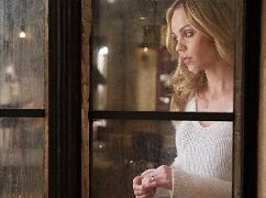 Bitten: 3x09 Shock the System - zdjęcia promocyjne