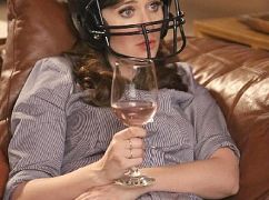 Jess i chłopaki: 5x16 Helmet - zdjęcia promocyjne