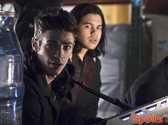 The Flash: 2x19 Back to Normal - zdjęcia promocyjne