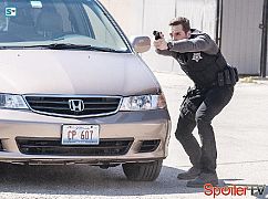 Chicago PD: 3x22 She's Got Us - zdjęcia promocyjne