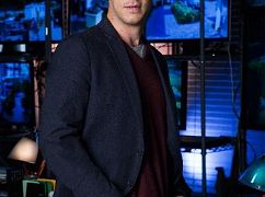 Zdjęcia promocyjne obsady 2 sezonu serialu UnREAL