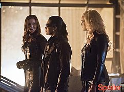 The Flash: 2x22 Invincible - zdjęcia promocyjne