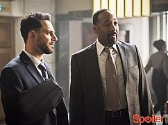 The Flash: 2x22 Invincible - zdjęcia promocyjne