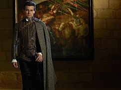 Zdjęcia promocyjne obsady 1 sezonu serialu Still Star-Crossed