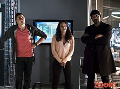 The Flash: 2x23 The Race of His Life - zdjęcia promocyjne