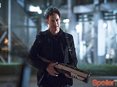 The Flash: 2x23 The Race of His Life - zdjęcia promocyjne