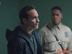 Wayward Pines: 2x02 Blood Harvest - zdjęcia promocyne