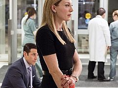 American Gothic: 1x01 Arrangement in Grey and Black - zdjęcia promocyjne