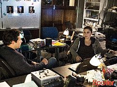 Un-Real: 2x03 Guerilla  - zdjęcia promocyjne