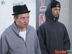 Ray Donovan: 4x04 Federal Boobie Inspector - zdjęcia promocyjne