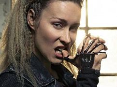 Zdjęcia promocyjne obsady 1 sezonu serialu Van Helsing
