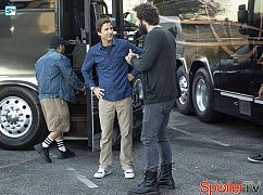 Roadies: 1x08 The All Night Bus Ride - zdjęcia promocyjne
